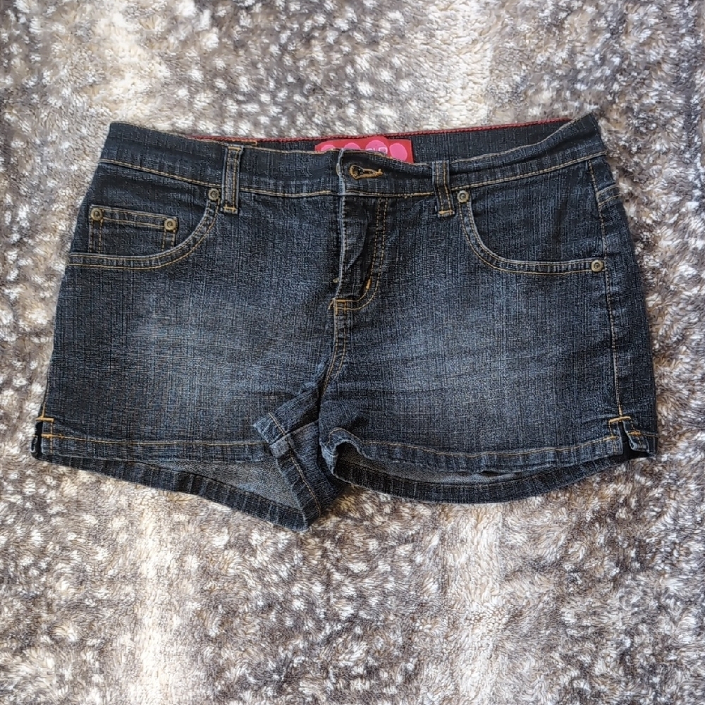 GLO Low-Rise Jean Shorts 3